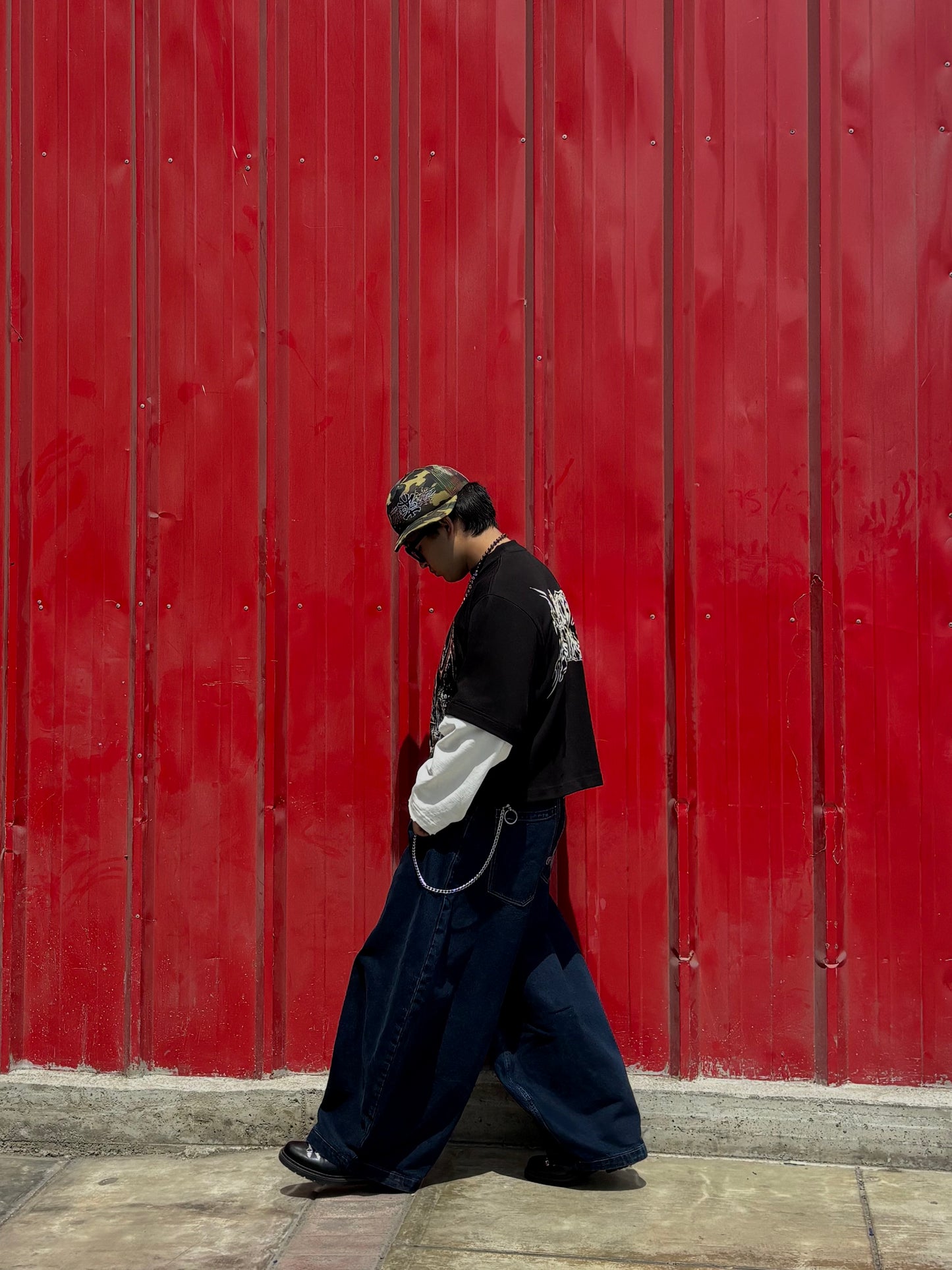 THE OMEGA BAGGY JEAN - RAW DENIM EFFECT