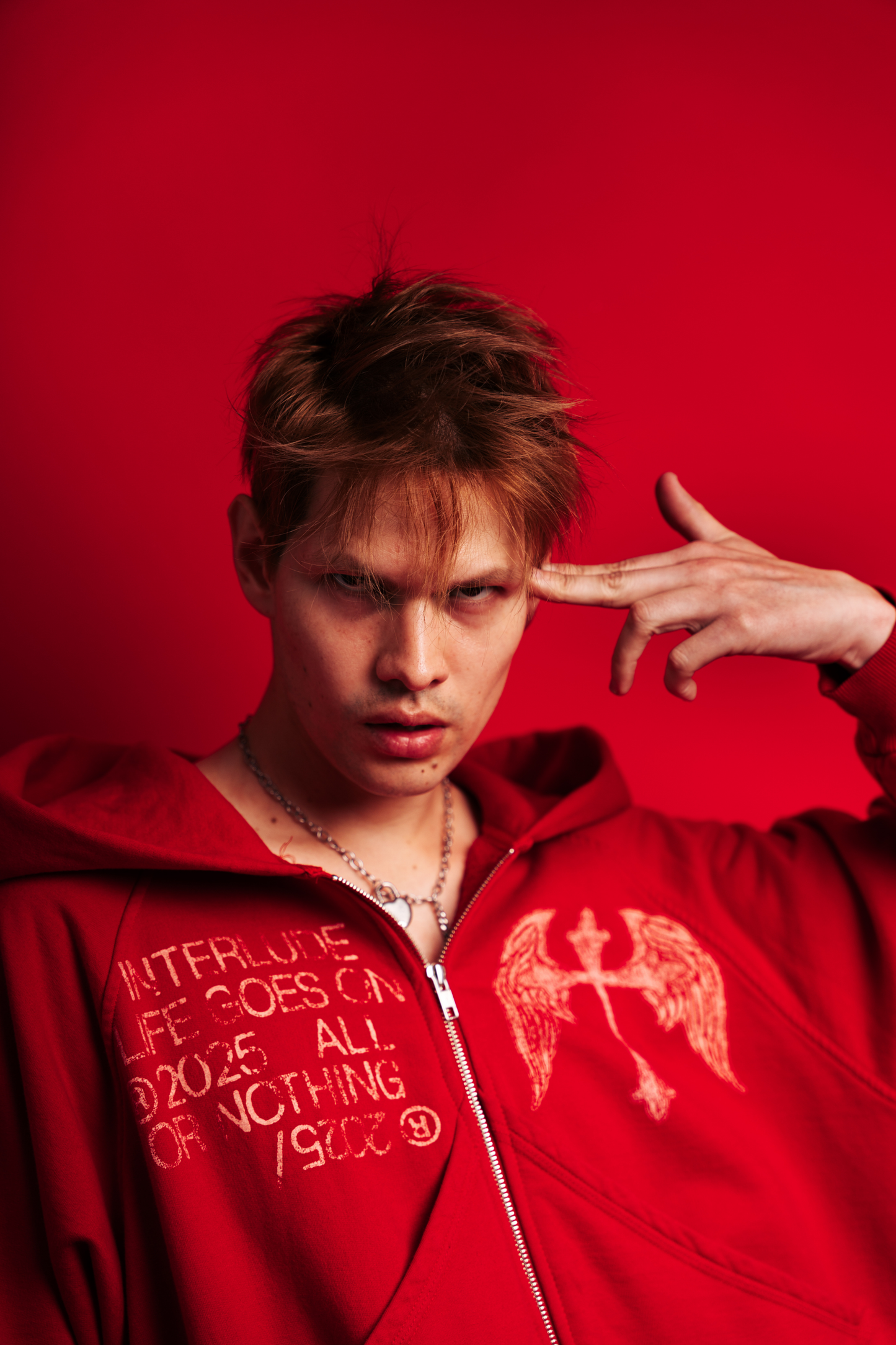 RED CROSS ZIP HOODIE - BOXY FIT (REMASTERIZADO)