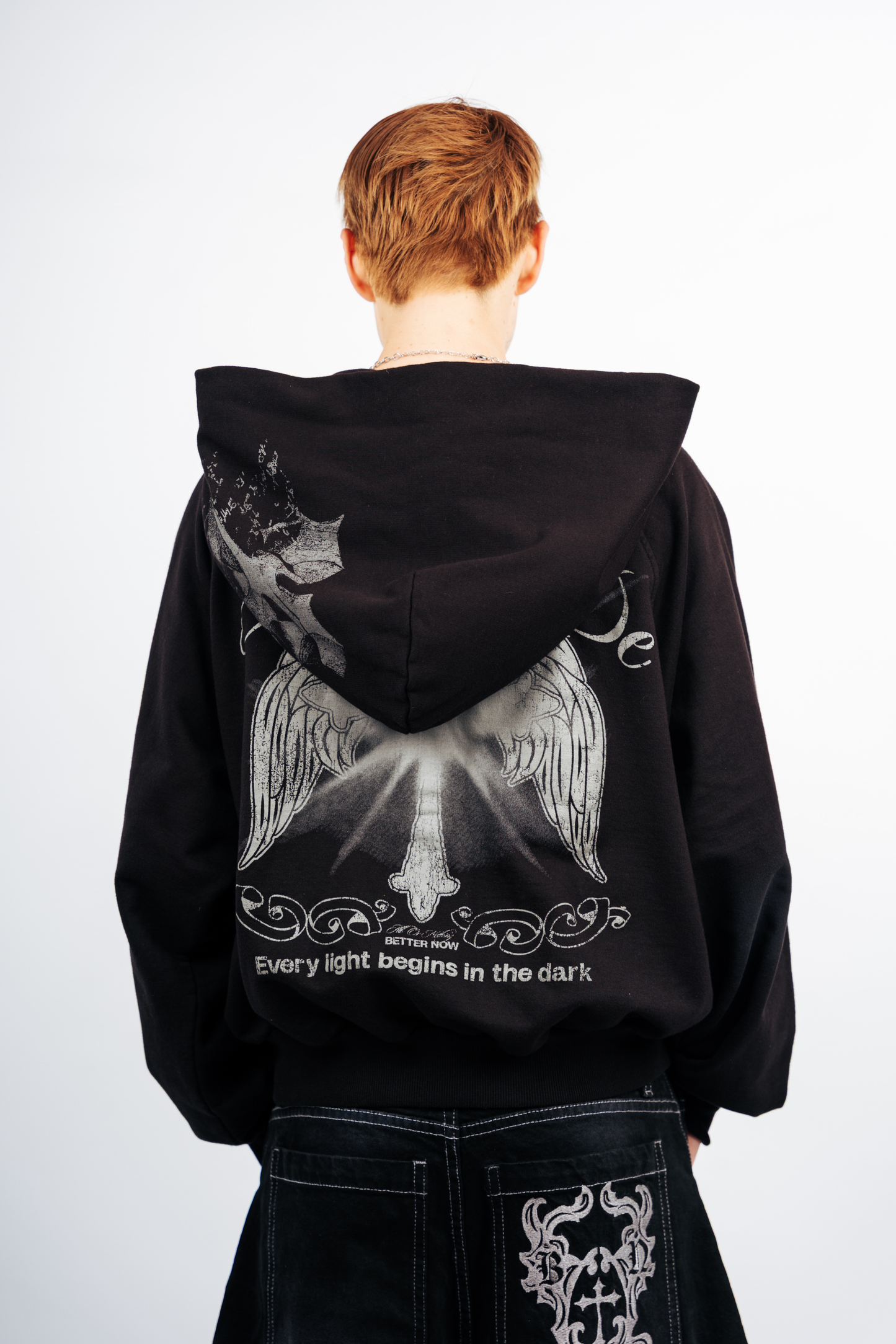 BLACK CROSS ZIP HOODIE - BOXY FIT (REMASTERIZADO)