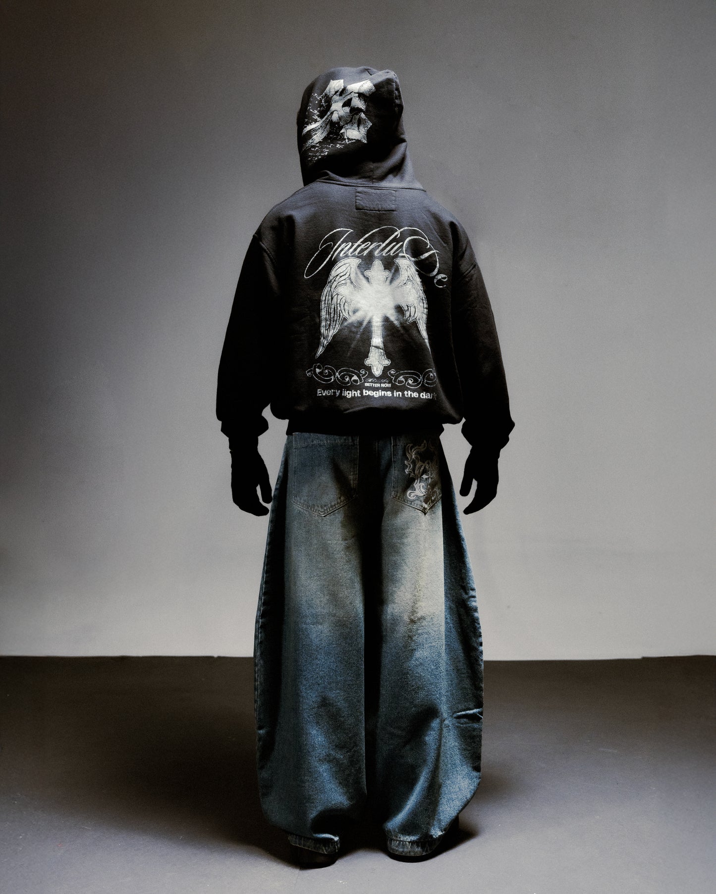 BLACK CROSS ZIP HOODIE - OVERBOXY