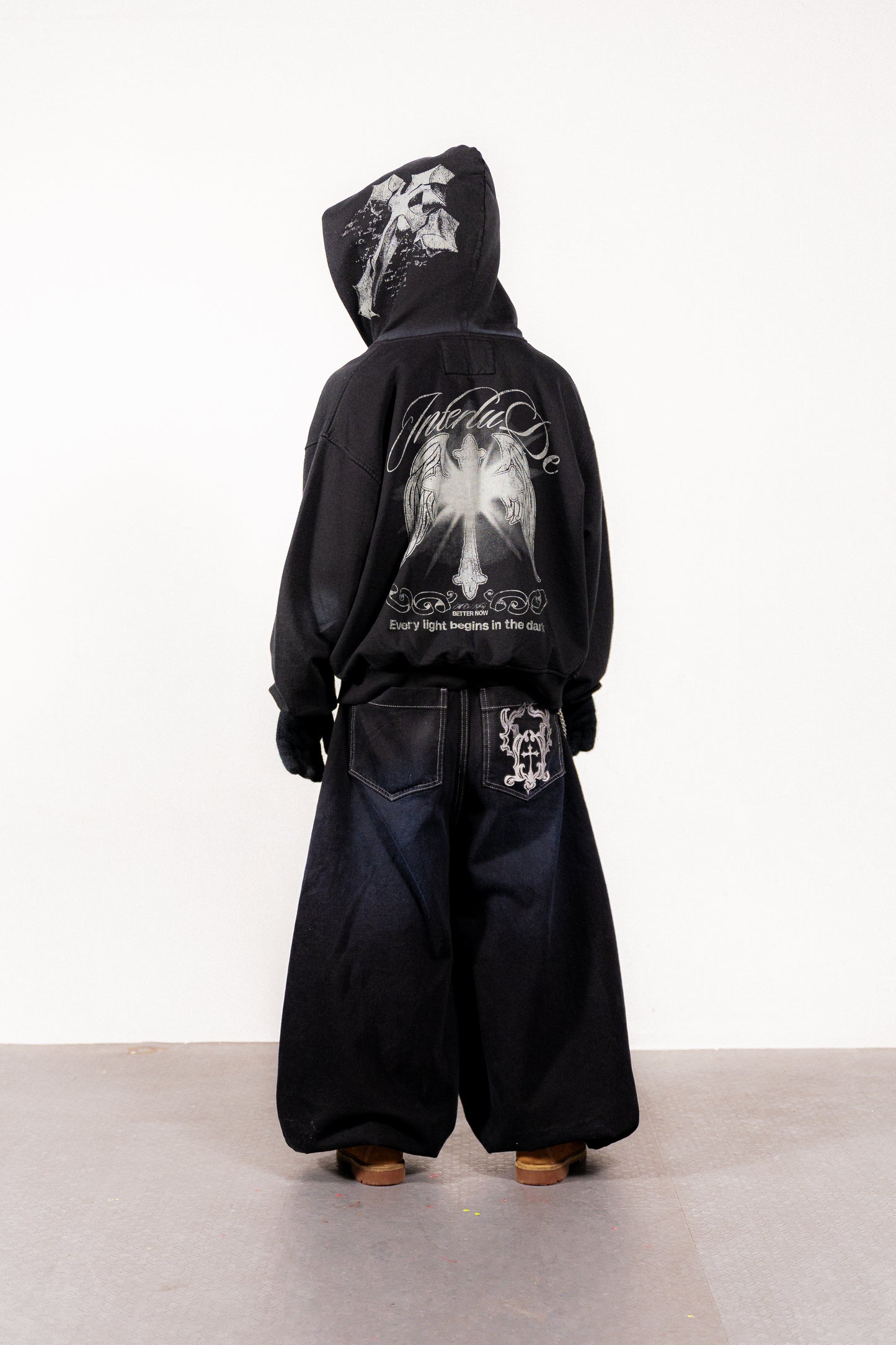 THE OMEGA BAGGY JEAN - BLACK